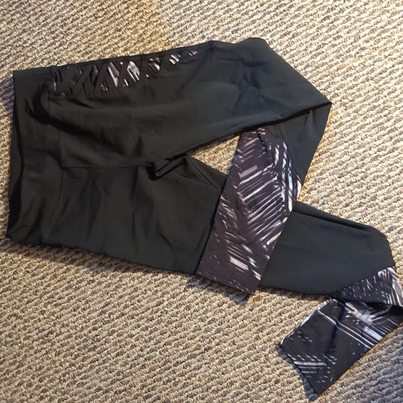 Spandex - Picture 1 of 2